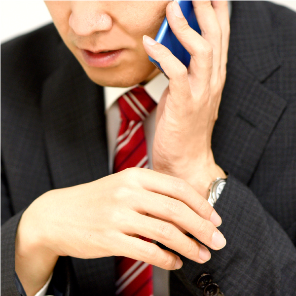 1.博善社へお電話ください。