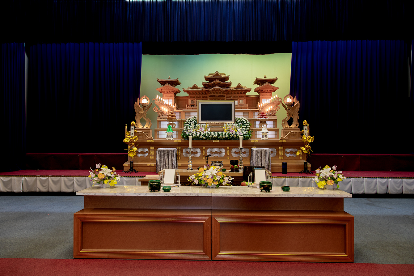 故人を忍ぶ祭壇