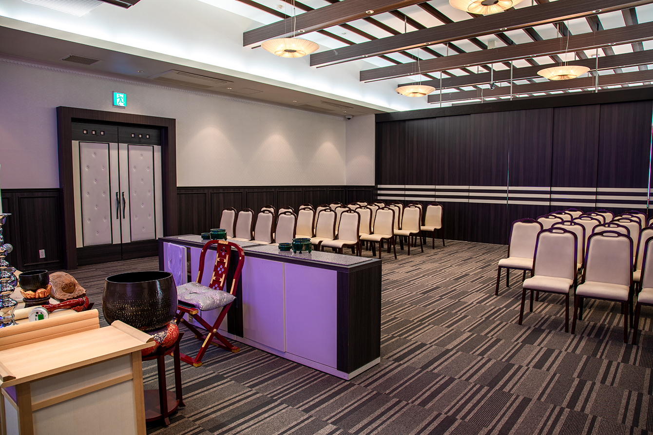 参列者50名から100名まで対応できます