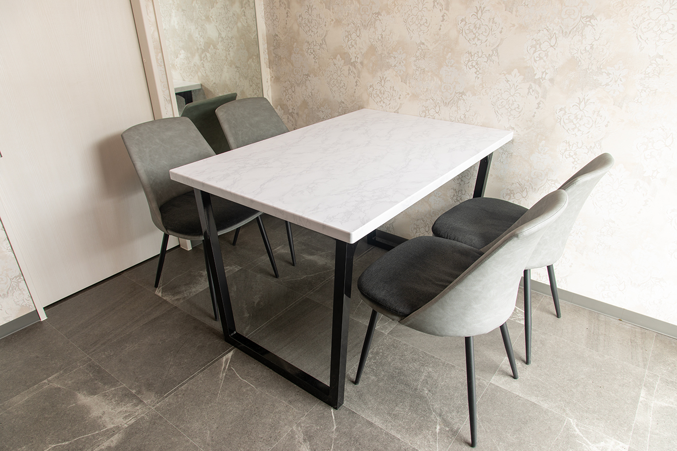 新安置室内【水仙】休憩テーブル (6/20)